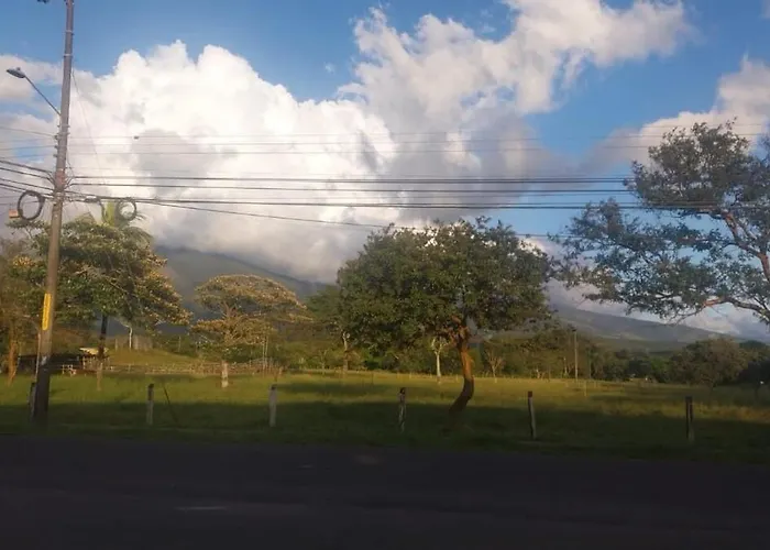 Vacacional Brisas Del Volcán Miravalles *